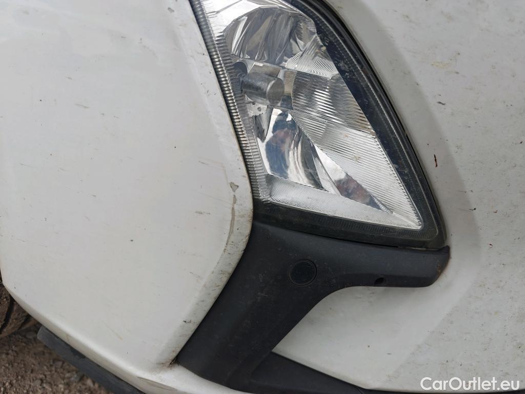  Ford  Focus FORD  / 2018 / 5P / berlina con portón 1.5 Ecoblue 88kW Trend+ #44