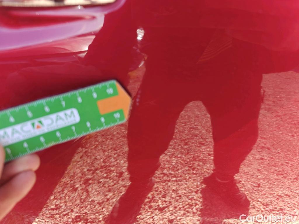  KIA  Niro KIA  / 2019 / 5P / crossover 1.6 GDi HEV 104kW (141CV) Drive #9