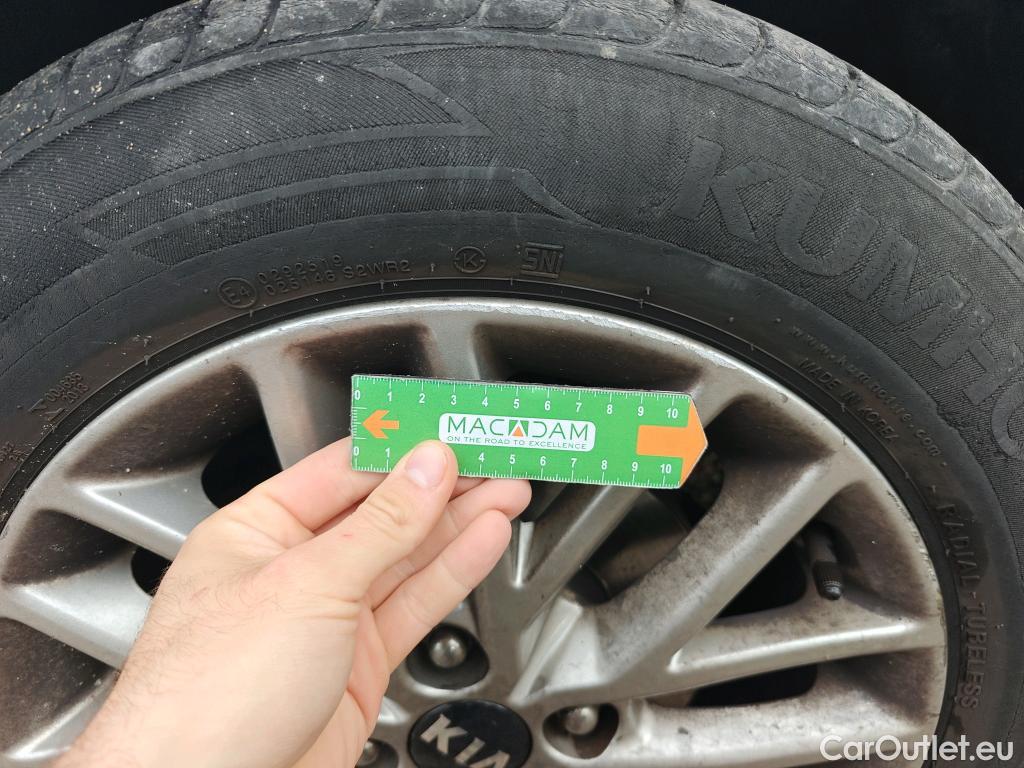  KIA  Rio KIA  / 2020 / 5P / berlina con portón 1.2 DPi 62kW (84CV) Concept #18