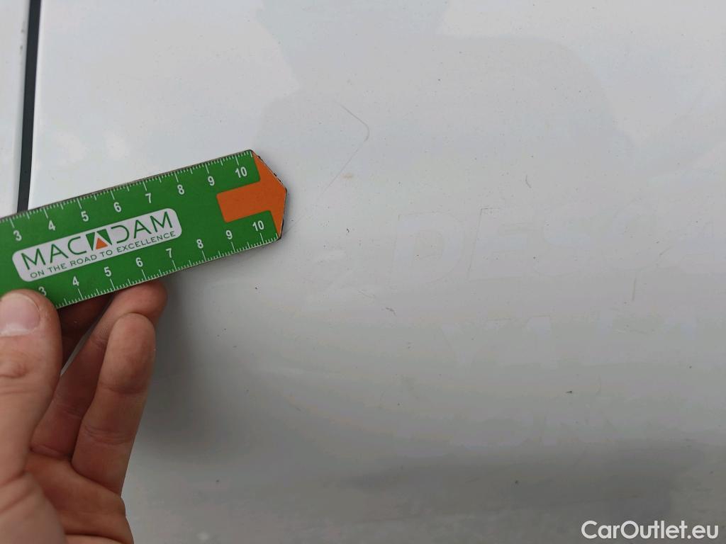  Ford  Focus FORD  / 2018 / 5P / berlina con portón 1.5 Ecoblue 88kW Trend+ #28