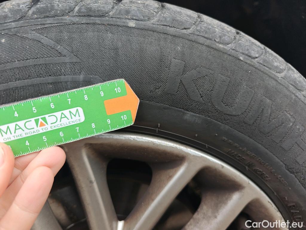  KIA  Rio KIA  / 2020 / 5P / berlina con portón 1.2 DPi 62kW (84CV) Concept #22