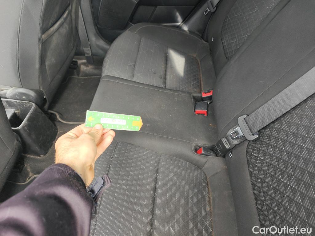  KIA  Rio KIA  / 2020 / 5P / berlina con portón 1.2 DPi 62kW (84CV) Concept #10