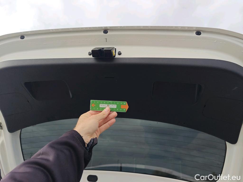  KIA  Rio KIA  / 2020 / 5P / berlina con portón 1.2 DPi 62kW (84CV) Concept #1