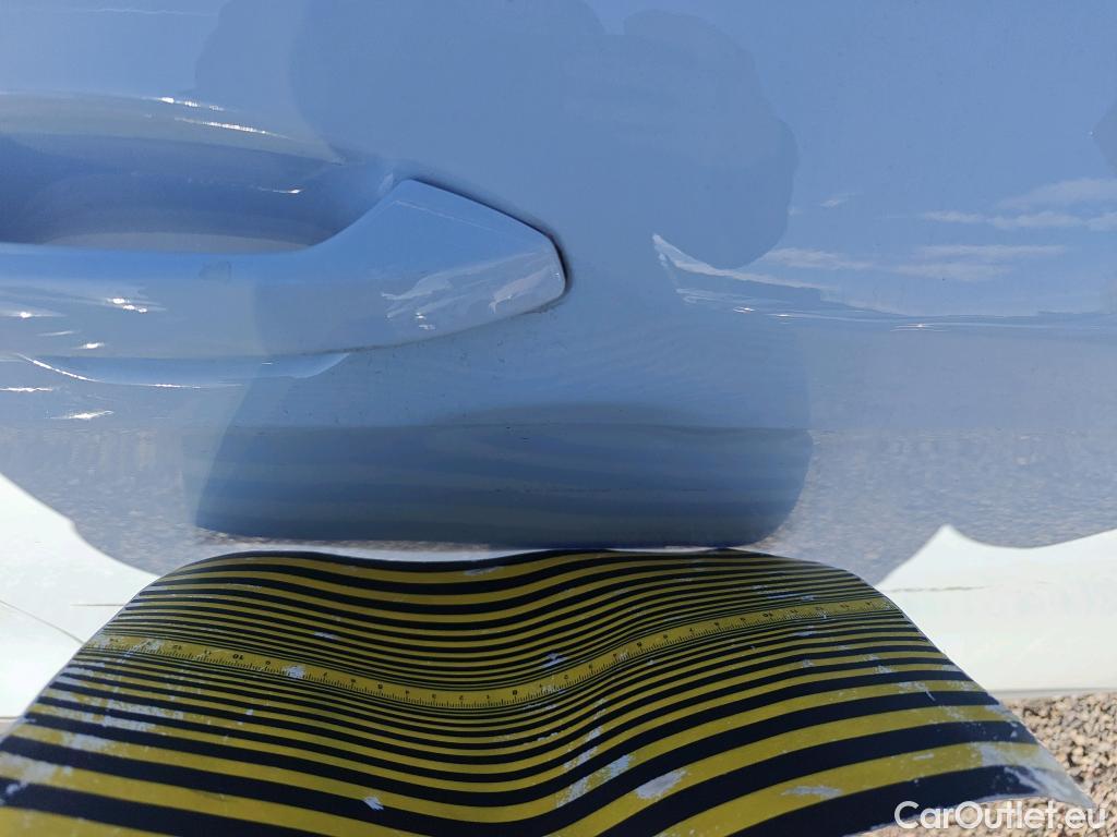  KIA  Sportage KIA  / 2022 / 5P / todoterreno 1.6 T-GDi HEV 171kW (230CV) Drive 4X2 #4