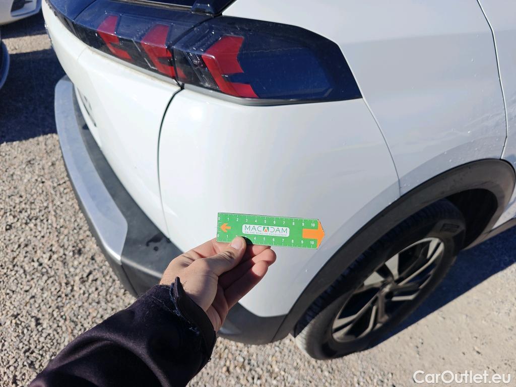  Peugeot  2008 PEUGEOT  / 2019 / 5P / todoterreno Allure BlueHDI 81kW (110CV) #50