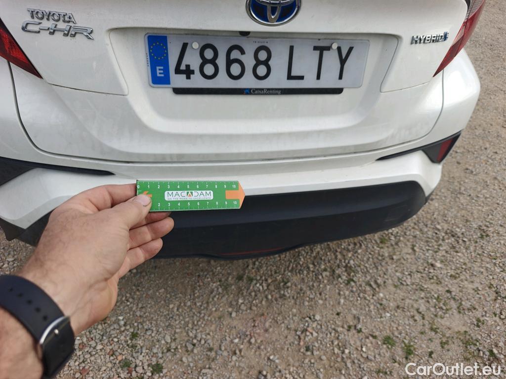  Toyota  C-HR TOYOTA  / 2019 / 5P / todoterreno 1.8 125H Active #16