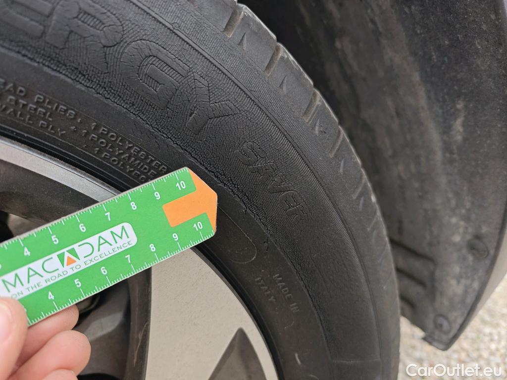  KIA  XCeed KIA  / 2019 / 5P / todoterreno 1.0 T-GDi Drive 88kW (120CV) #10