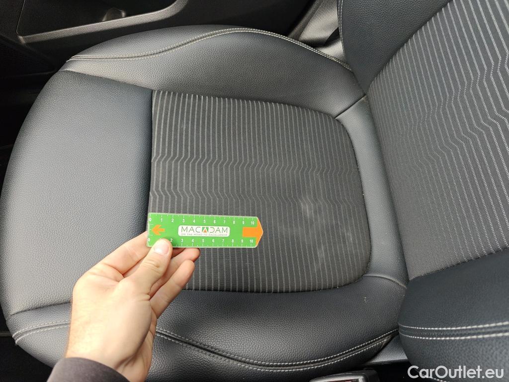  Mercedes  B-Klasse MERCEDES-BENZ Clase B / 2019 / 5P / monovolumen compacto B 180 d #19