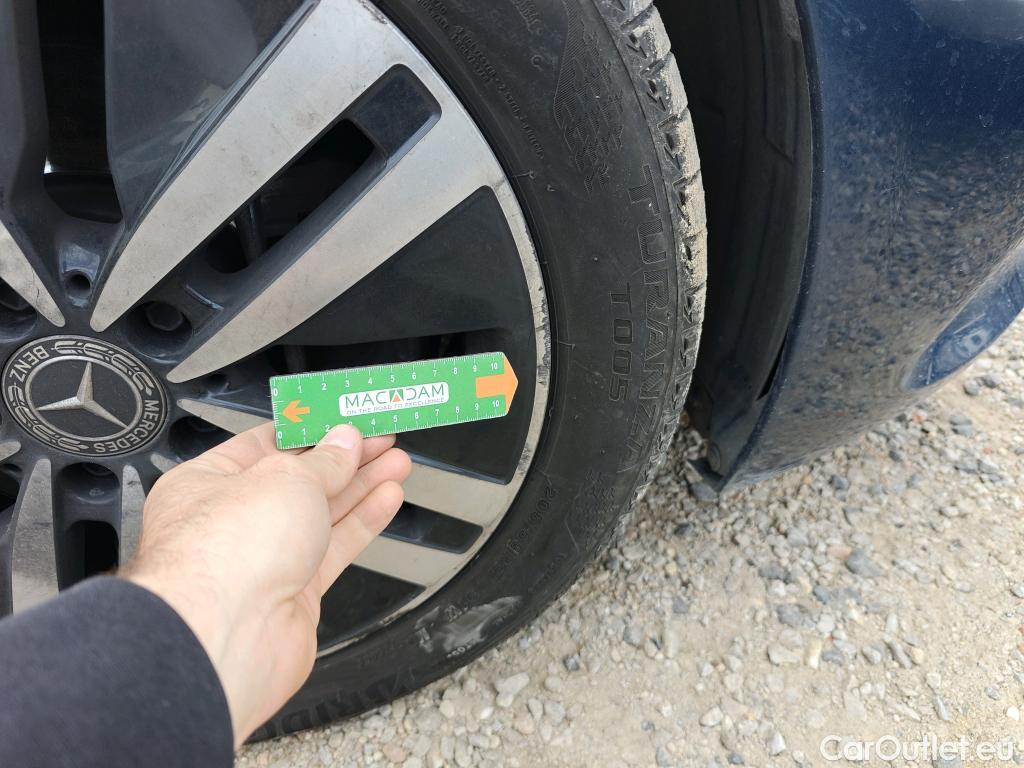  Mercedes  B-Klasse MERCEDES-BENZ Clase B / 2019 / 5P / monovolumen compacto B 180 d #3