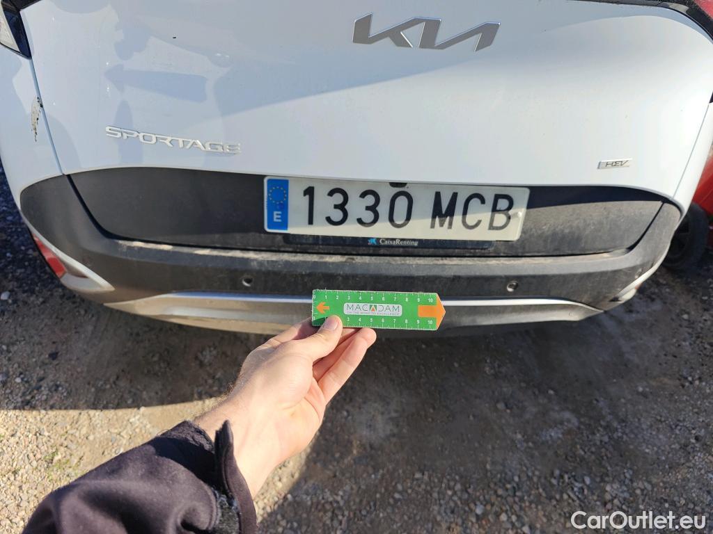  KIA  Sportage KIA  / 2022 / 5P / todoterreno 1.6 T-GDi HEV 171kW (230CV) Drive 4X2 #41