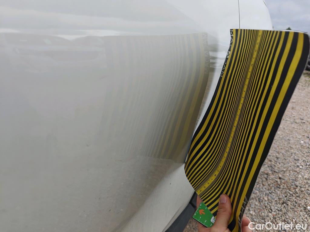  Nissan  Juke NISSAN  / 2019 / 5P / crossover DIG-T 84 kW (114 CV) DCT 7 V N-Connecta (AC) #5