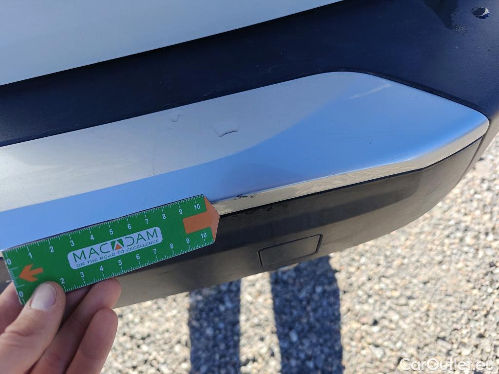  Peugeot  2008 PEUGEOT  / 2019 / 5P / todoterreno Allure BlueHDI 81kW (110CV) #62