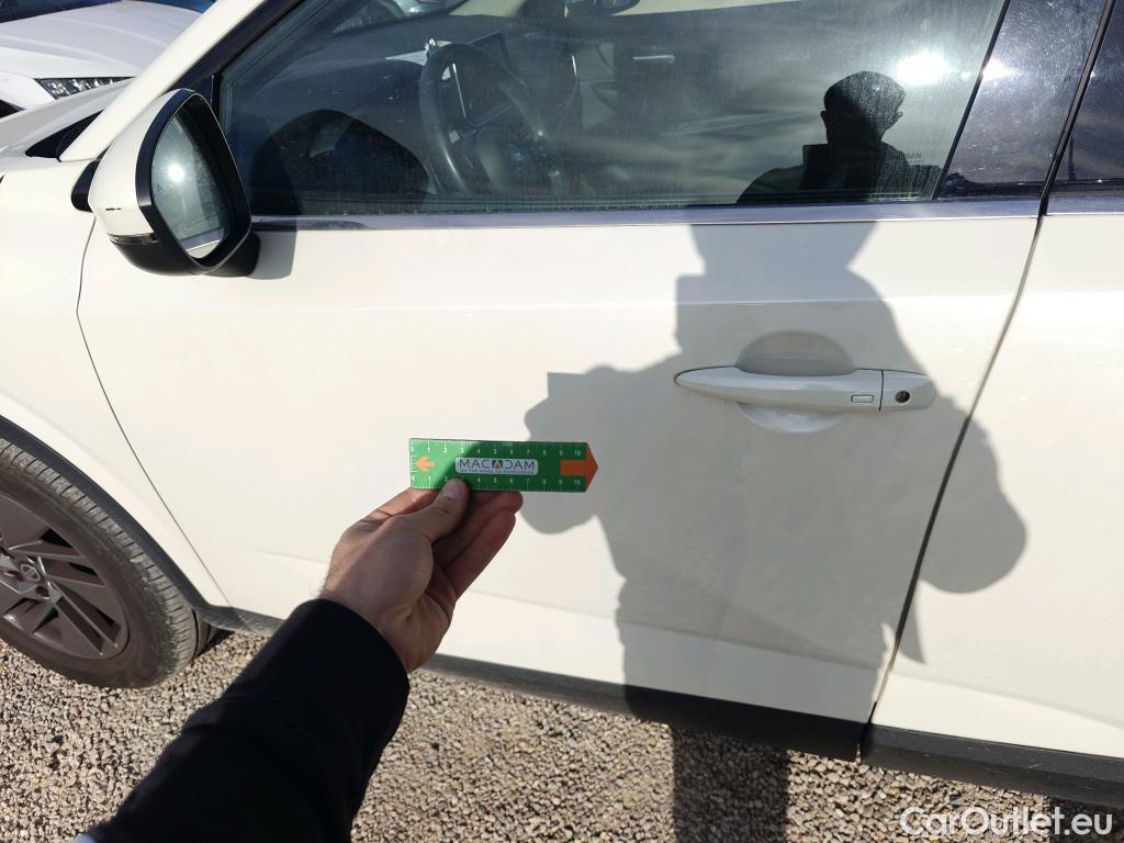  Nissan  Qashqai NISSAN  / 2021 / 5P / todoterreno DIG-T 116kW (158CV) mHEV Xtronic Acenta (AC2) #3