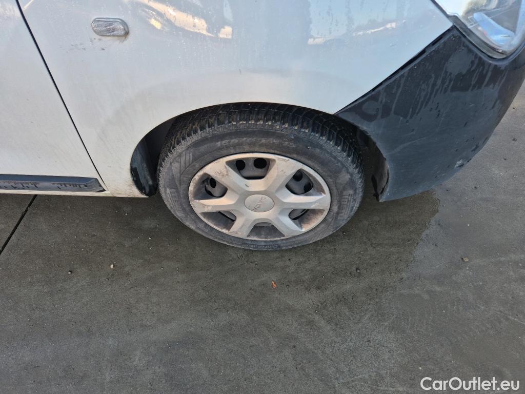  Dacia  Dokker DACIA  / 2013 / 4P / furgón derivado de turismo Van Essential Blue dCi 70kW (95CV) #18