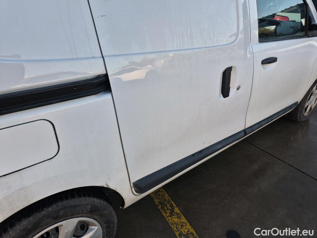  Dacia  Dokker DACIA  / 2013 / 4P / furgón derivado de turismo Van Essential Blue dCi 70kW (95CV) #31