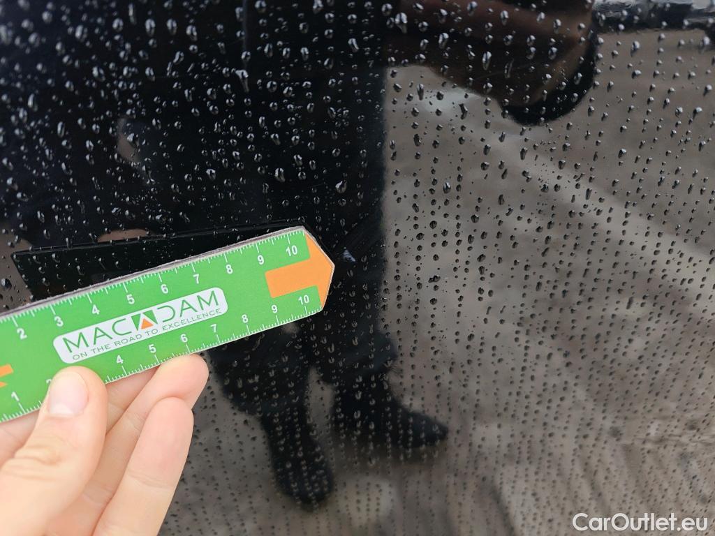  Toyota  RAV4 TOYOTA  / 2018 / 5P / todoterreno 2.5l 220H Advance #39