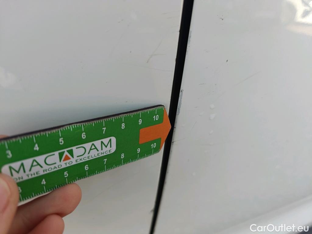  Citroen  Jumpy CITROEN  / 2016 / 4P / furgón Talla M BlueHDi 100 S&S 6v Control #42