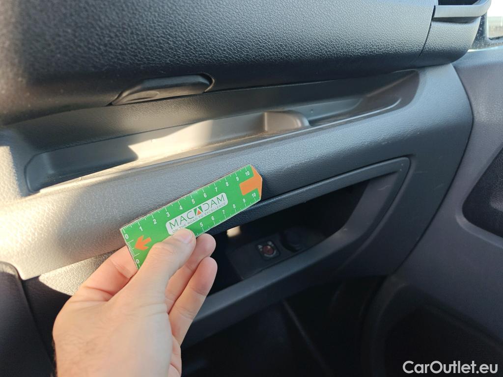  Citroen  Jumpy CITROEN  / 2016 / 4P / furgón Talla M BlueHDi 100 S&S 6v Control #60