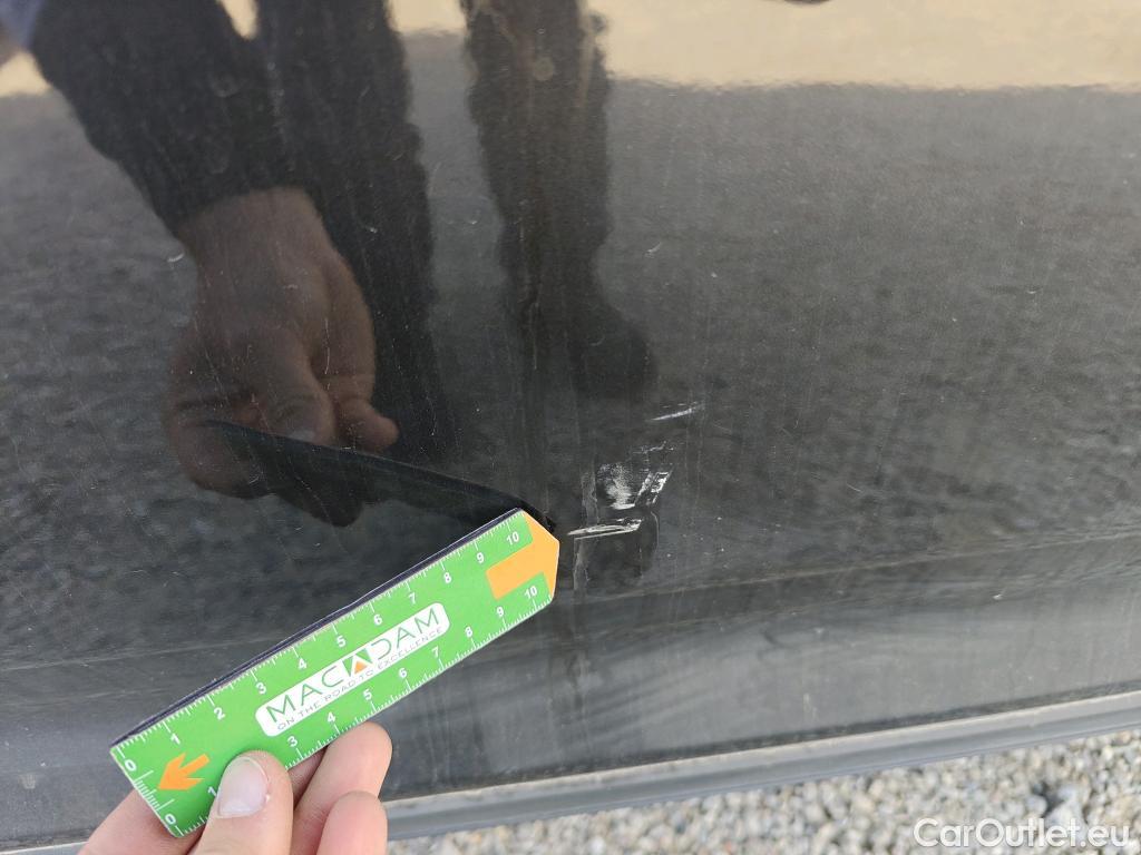  Volkswagen  Passat VOLKSWAGEN  / 2019 / 5P / familiar Variant Business 2.0 TDI 110kW #61