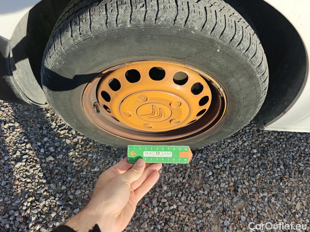  Citroen  Jumpy CITROEN  / 2016 / 4P / furgón Talla M BlueHDi 100 S&S 6v Control #105