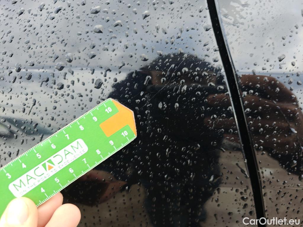  Toyota  RAV4 TOYOTA  / 2018 / 5P / todoterreno 2.5l 220H Advance #15