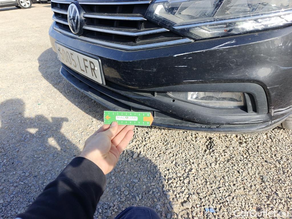  Volkswagen  Passat VOLKSWAGEN  / 2019 / 5P / familiar Variant Business 2.0 TDI 110kW #5