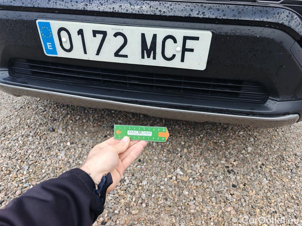  Toyota  RAV4 TOYOTA  / 2018 / 5P / todoterreno 2.5l 220H Advance #4