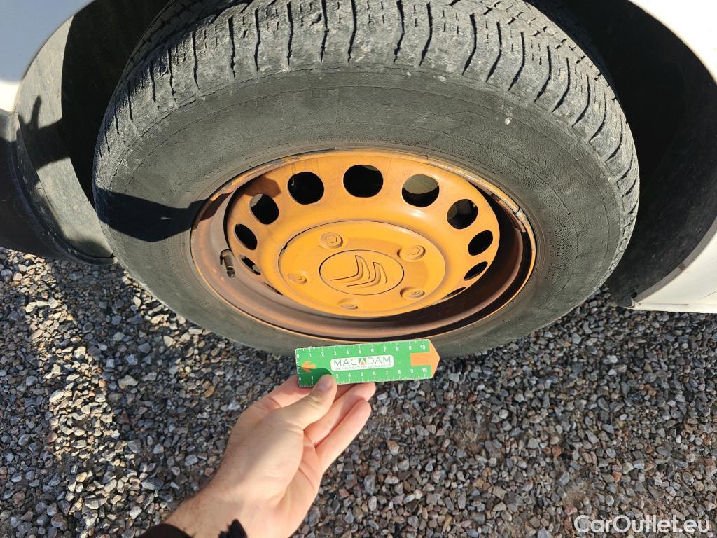  Citroen  Jumpy CITROEN  / 2016 / 4P / furgón Talla M BlueHDi 100 S&S 6v Control #106