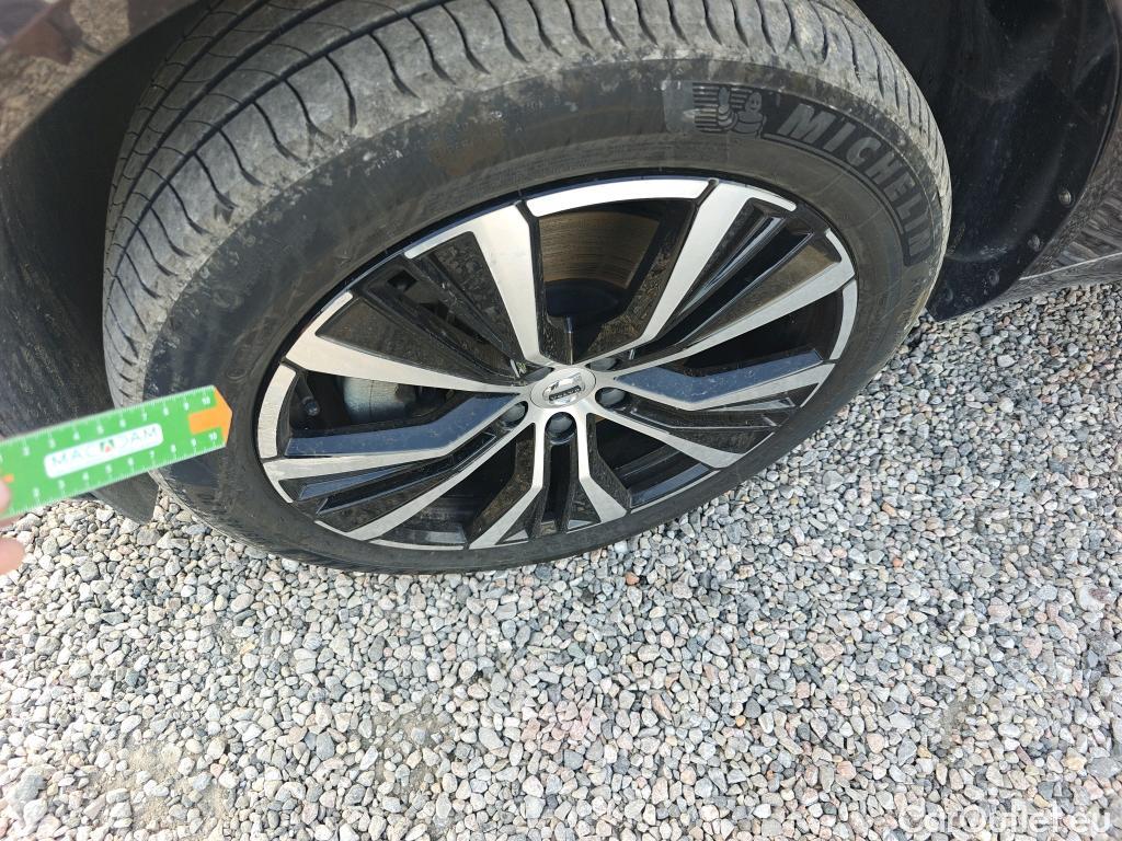  Volvo  XC60 VOLVO  / 2017 / 5P / todoterreno 2.0 T6 AWD Recharge Ultimate Bright Auto #4