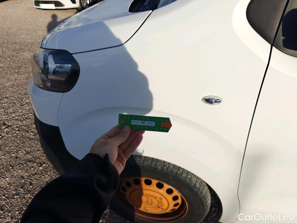  Citroen  Jumpy CITROEN  / 2016 / 4P / furgón Talla M BlueHDi 100 S&S 6v Control #93