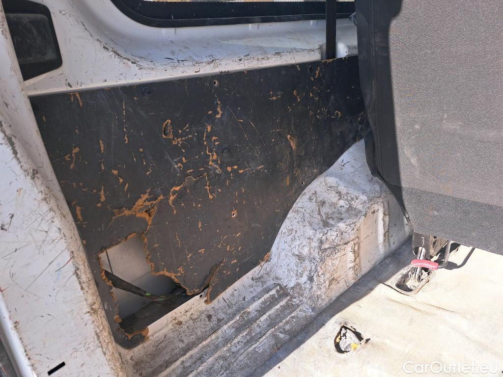  Citroen  Jumpy CITROEN  / 2016 / 4P / combi Combi Talla XL BlueHDi 120 S&S Confort #64