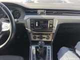  Volkswagen  Passat VOLKSWAGEN  / 2019 / 5P / familiar Variant Business 2.0 TDI 110kW #13
