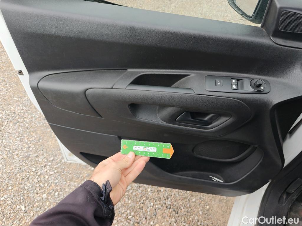  Opel  Combo OPEL  / 2018 / 4P / furgón derivado de turismo 1.5TD 75kW (100CV) Express XL H1 1000kg #52