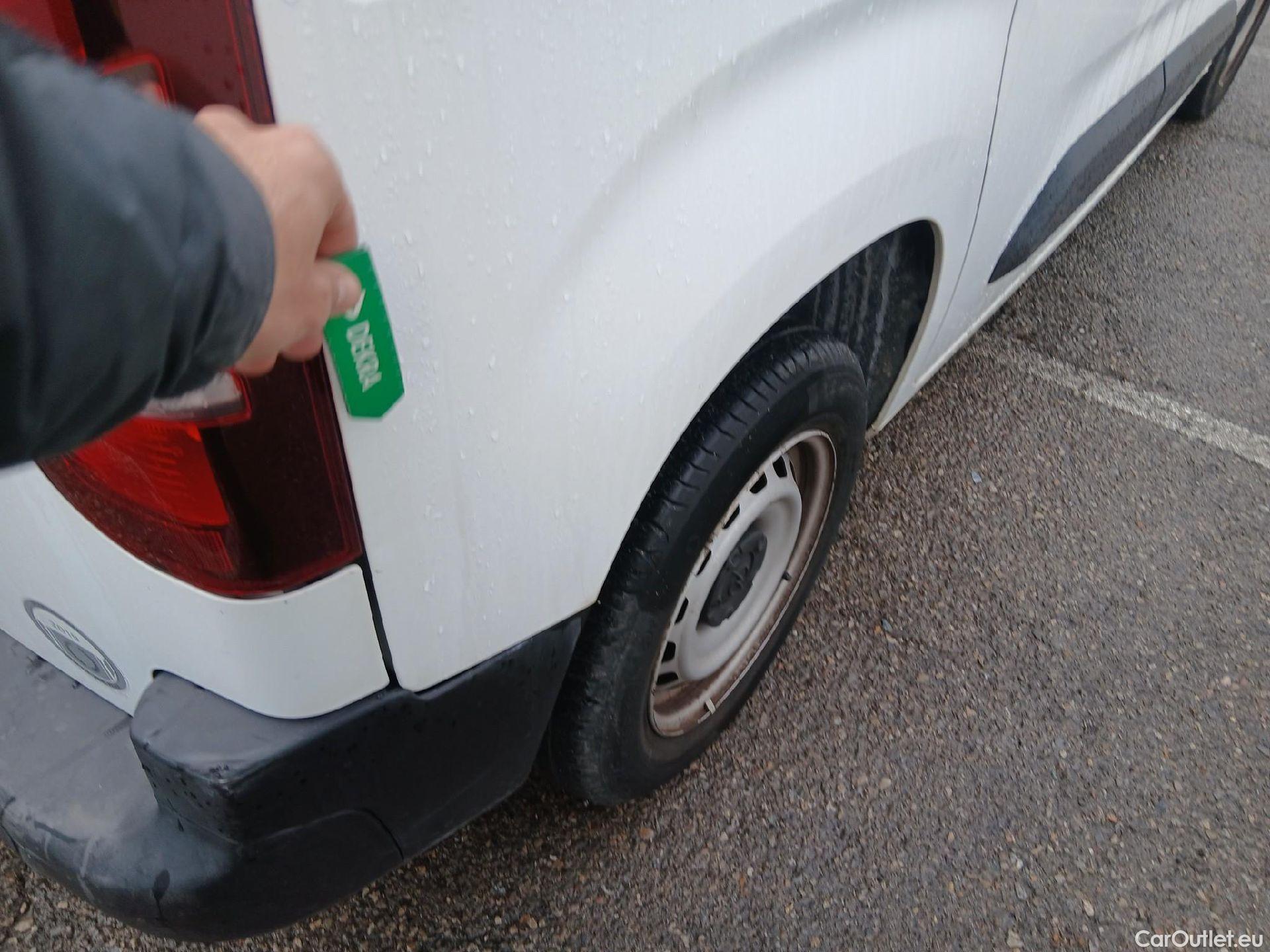  Opel  Combo OPEL  / 2018 / 3P / furgón derivado de turismo 1.6 TD S/S 74kW (100CV) Express L H1 650 #21