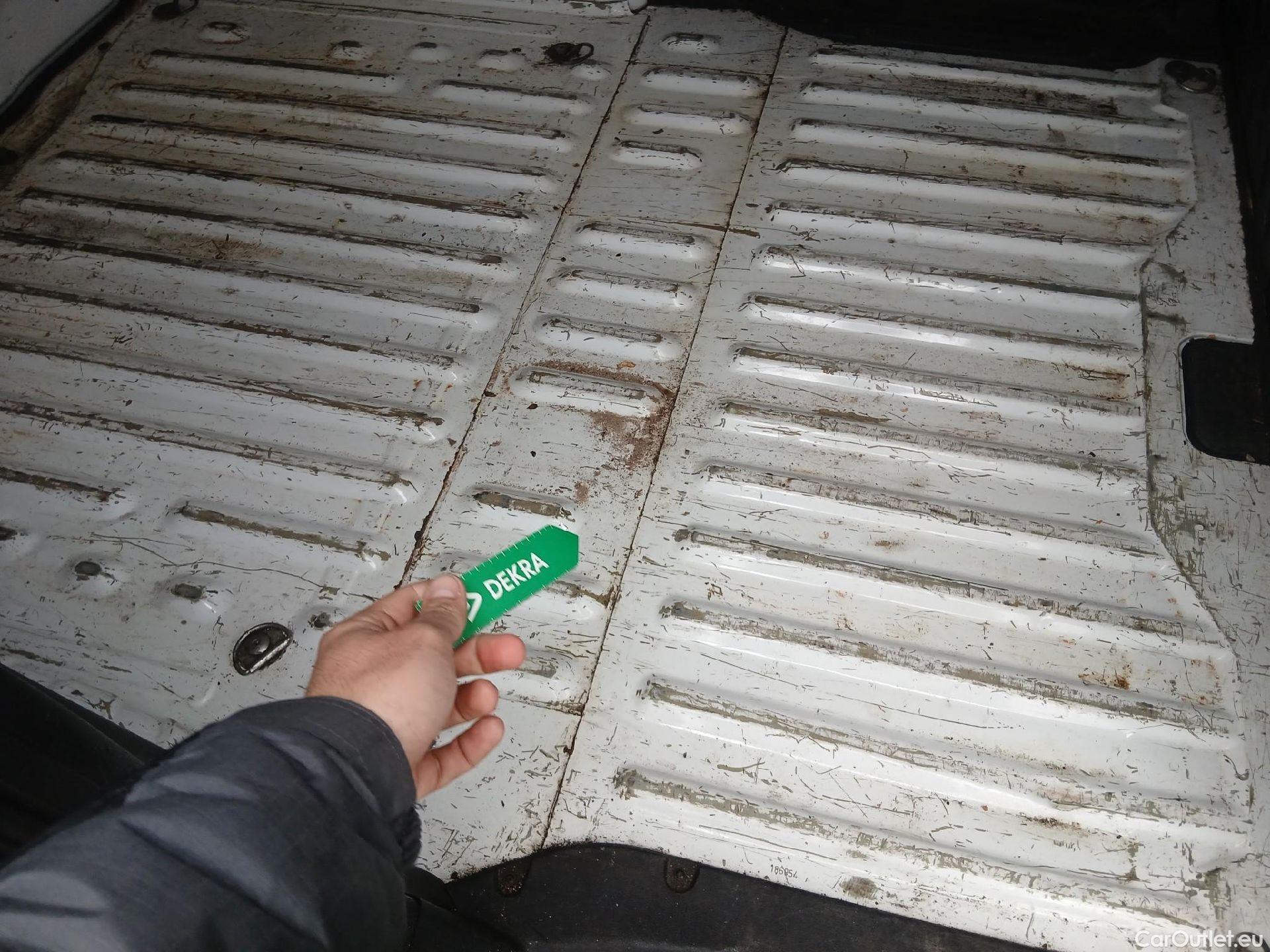  Opel  Combo OPEL  / 2018 / 3P / furgón derivado de turismo 1.6 TD S/S 74kW (100CV) Express L H1 650 #30