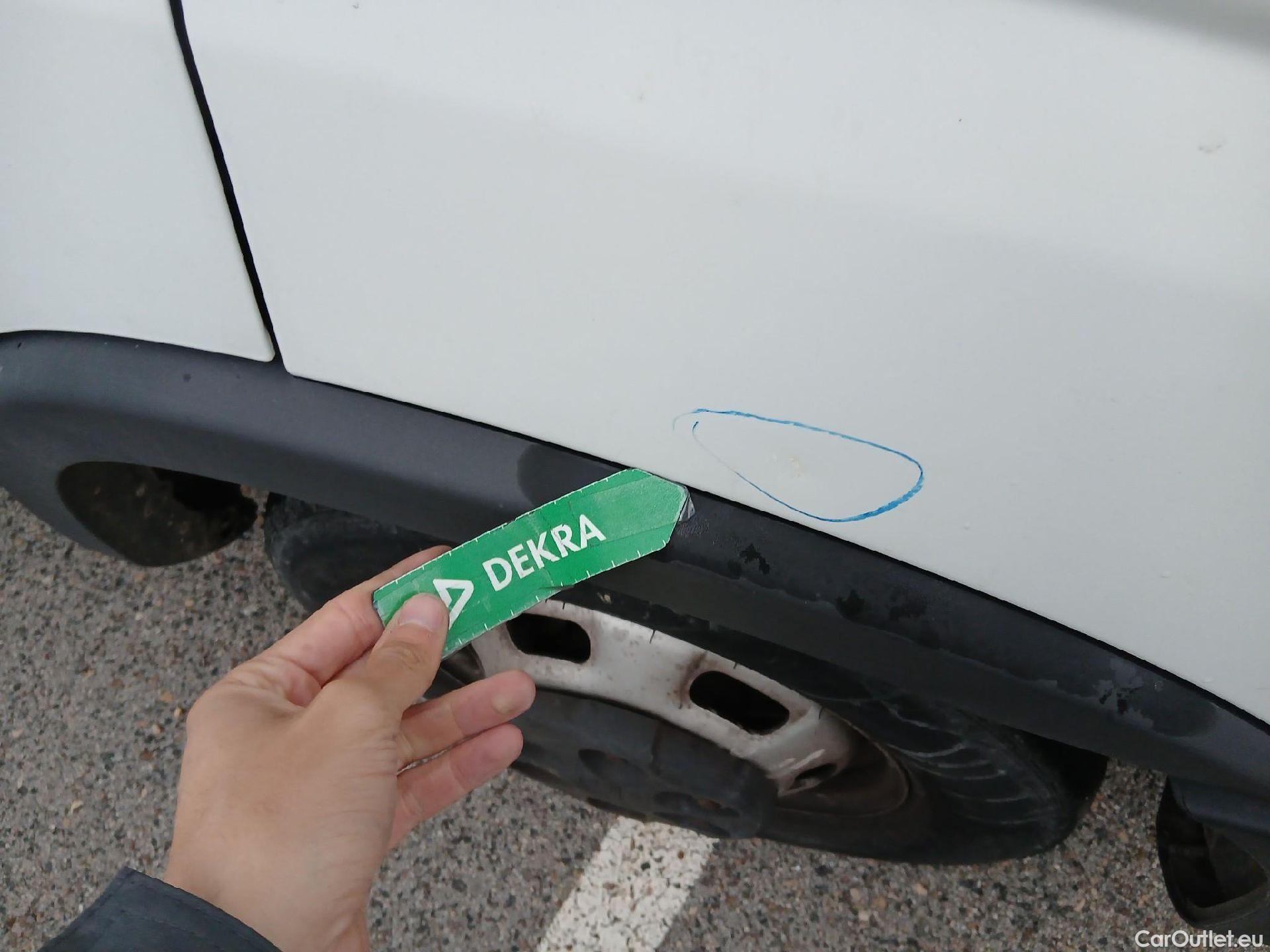  Iveco  Daily IVECO  / 2014 / 4P / chasis doble cabina 35C 14 D 3750 #40