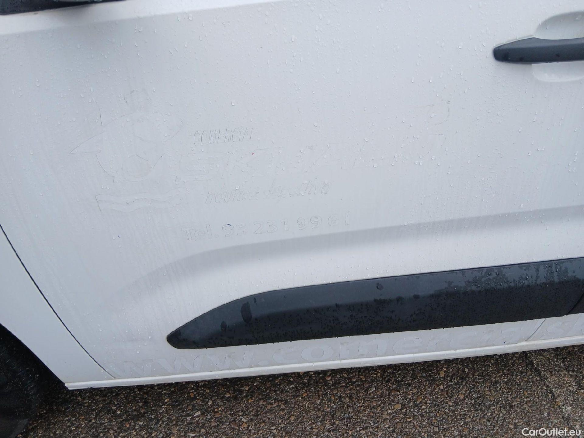  Opel  Combo OPEL  / 2018 / 3P / furgón derivado de turismo 1.6 TD S/S 74kW (100CV) Express L H1 650 #11