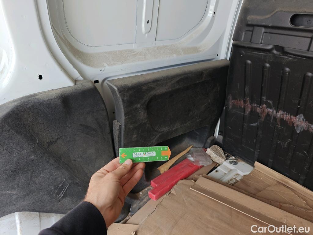  Opel  Combo OPEL  / 2018 / 3P / furgón derivado de turismo 1.5 TD 75kW (100CV) Express L H1 650kg (AC2) #44