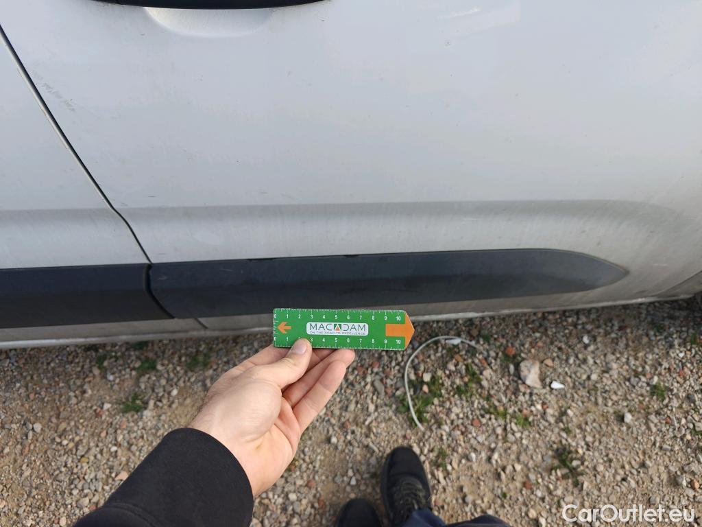  Opel  Combo OPEL  / 2018 / 3P / furgón derivado de turismo 1.5 TD 75kW (100CV) Express L H1 650kg (AC2) #50