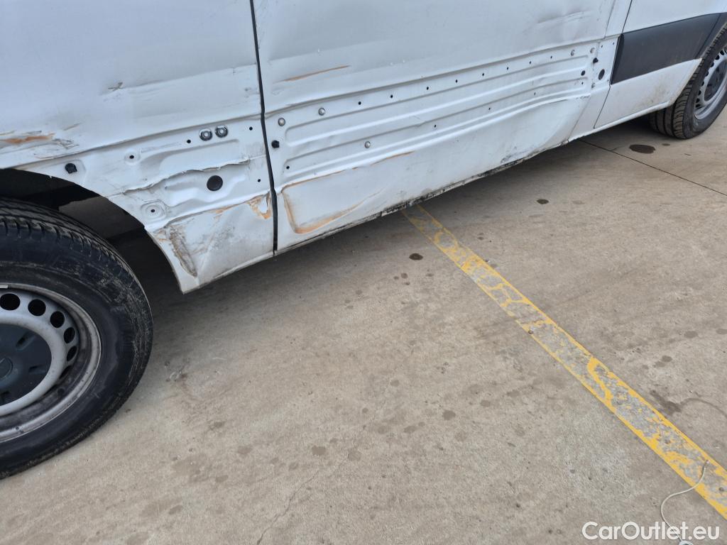  Mercedes  Sprinter MERCEDES-BENZ  / 2018 / 4P / furgón 311 CDI MEDIO 3.5T T. ALTO #16