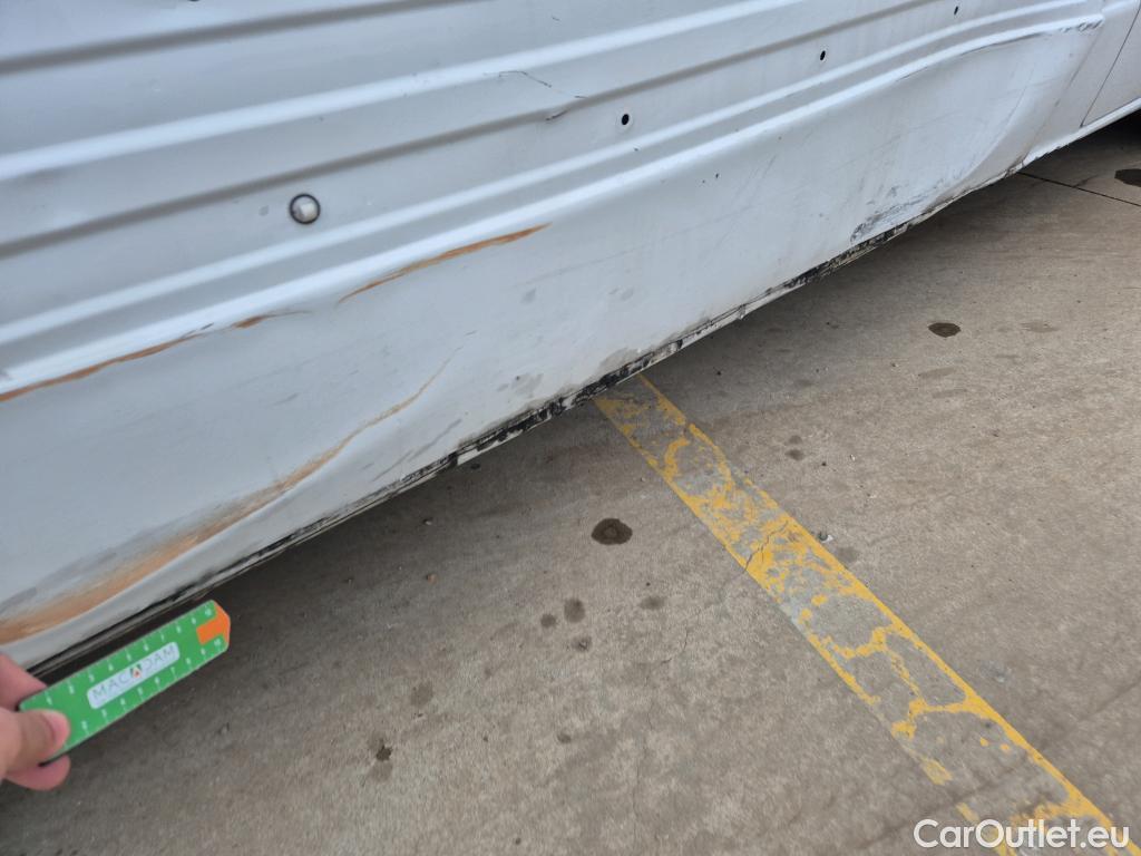  Mercedes  Sprinter MERCEDES-BENZ  / 2018 / 4P / furgón 311 CDI MEDIO 3.5T T. ALTO #17