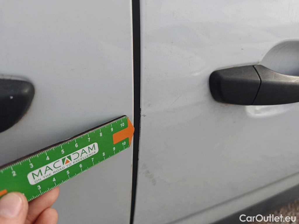  Opel  Combo OPEL  / 2018 / 3P / furgón derivado de turismo 1.5 TD 75kW (100CV) Express L H1 650kg (AC2) #23