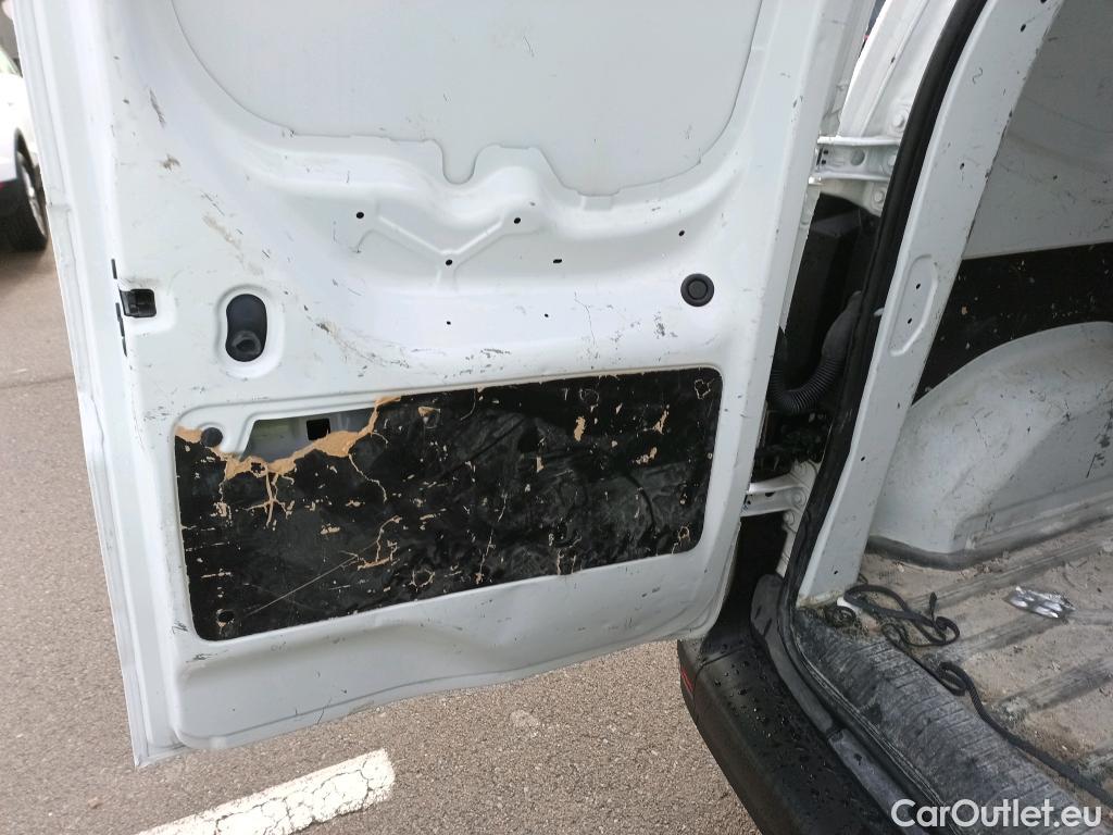  Mercedes  Citan MERCEDES-BENZ  / 2021 / 4P / furgón derivado de turismo 110 CDI 70kW Furgón Base Largo (AC2) #9