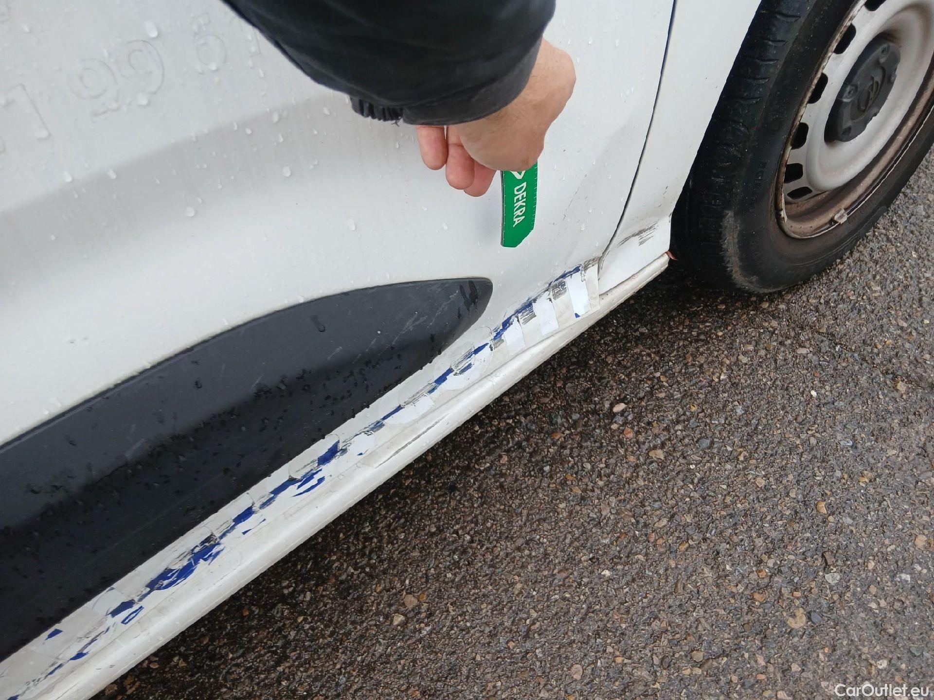  Opel  Combo OPEL  / 2018 / 3P / furgón derivado de turismo 1.6 TD S/S 74kW (100CV) Express L H1 650 #25