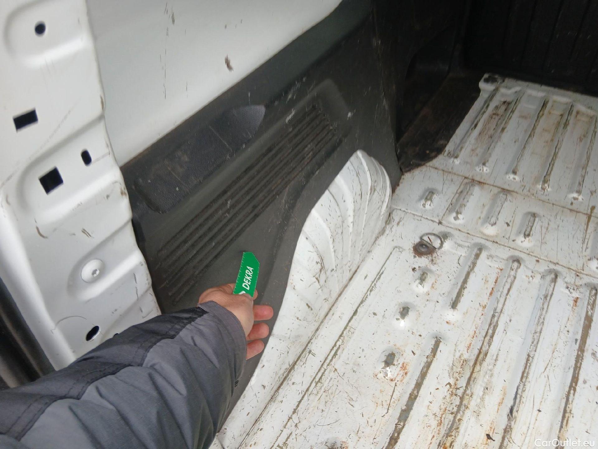  Opel  Combo OPEL  / 2018 / 3P / furgón derivado de turismo 1.6 TD S/S 74kW (100CV) Express L H1 650 #32