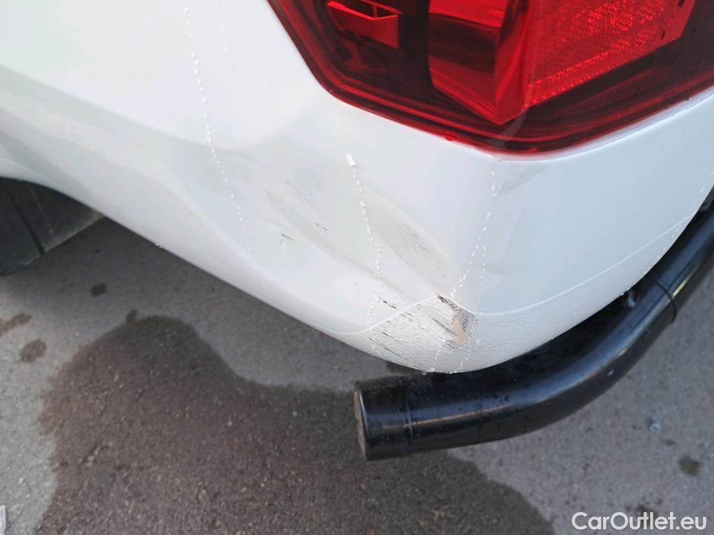  Mitsubishi  L200 MITSUBISHI  / 2019 / 4P / pickup doble cabina D/C 220 DI-D M-Pro Auto #2