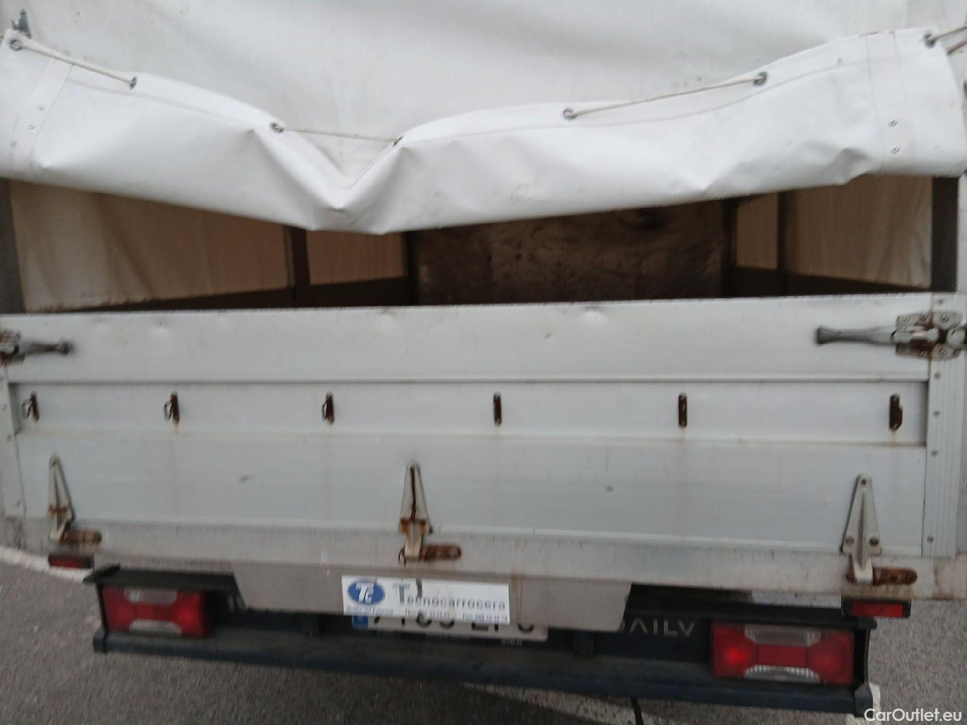  Iveco  Daily IVECO  / 2014 / 4P / chasis doble cabina 35C 14 D 3750 #27