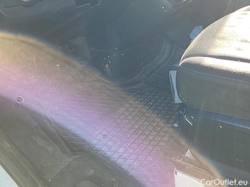  Mercedes  Sprinter MERCEDES-BENZ  / 2018 / 4P / furgón 314 CDI LARGO 3.5T T. ALTO #26