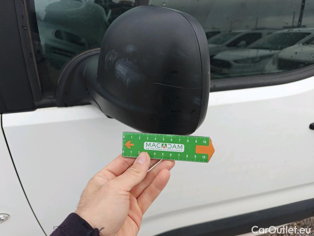  Opel  Combo OPEL  / 2018 / 4P / furgón derivado de turismo 1.5TD 75kW (100CV) Express XL H1 1000kg #81