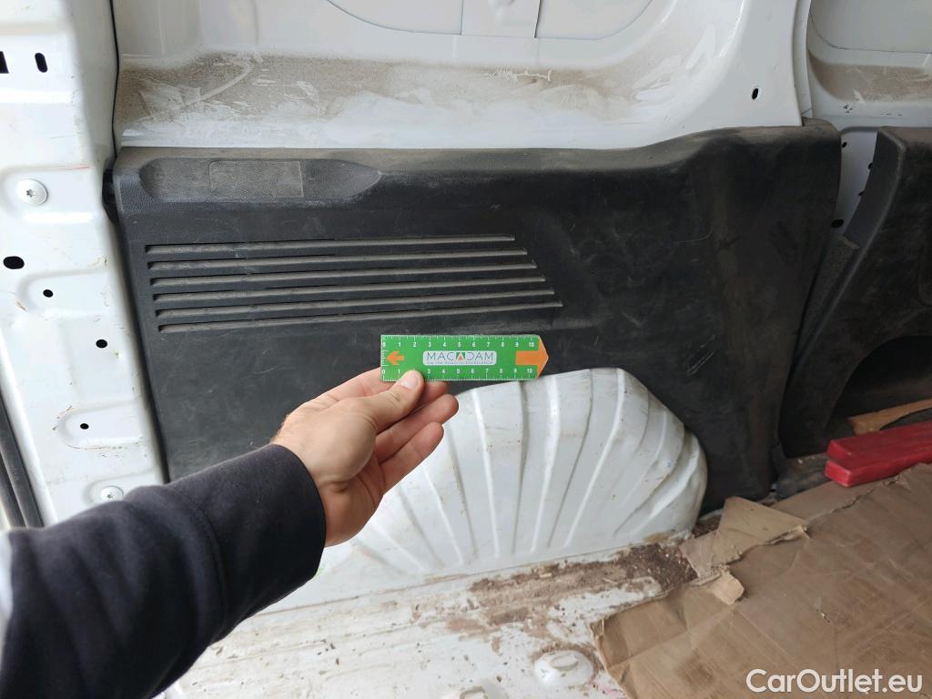  Opel  Combo OPEL  / 2018 / 3P / furgón derivado de turismo 1.5 TD 75kW (100CV) Express L H1 650kg (AC2) #58